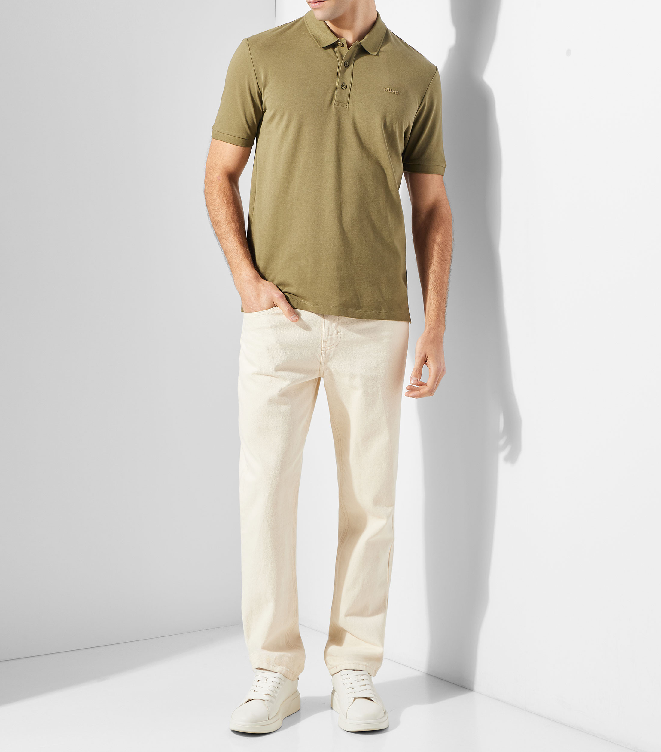 Playera tipo polo manga corta lisa Hombre